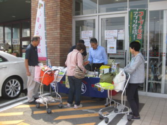 ガラポン抽選の様子